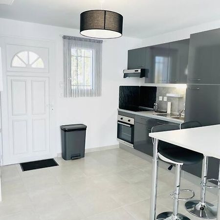 Maison 4 Personnes Avec Jacuzzi Marignane Exteriör bild