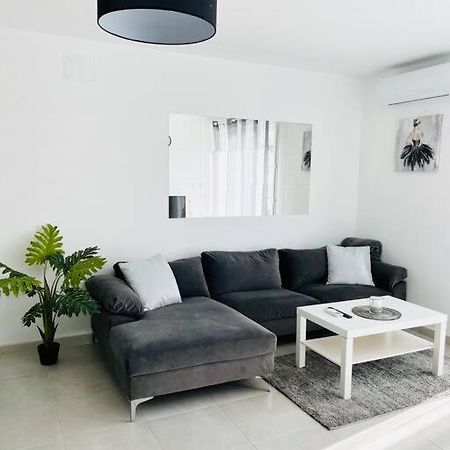 Maison 4 Personnes Avec Jacuzzi Marignane Exteriör bild